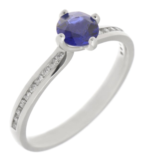 Classic twist style round blue sapphire and diamond set band ring