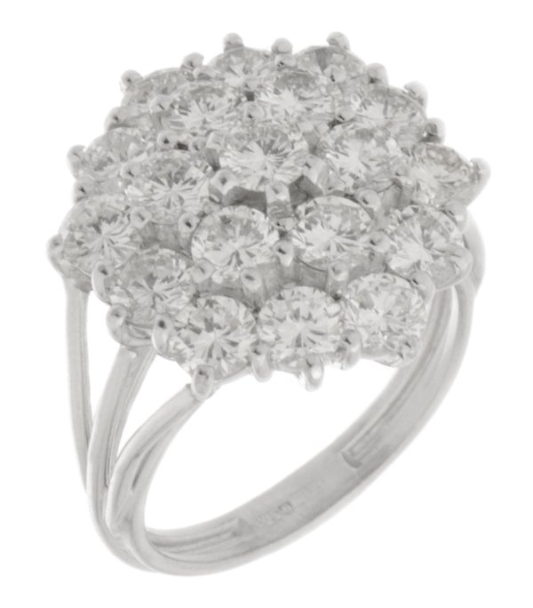 Round brilliant cut diamond large handmade vintage cluster ring main image