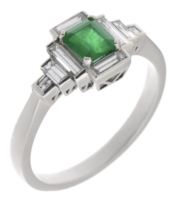 Art deco emerald cut emerald and baguette diamond cluster ring 3